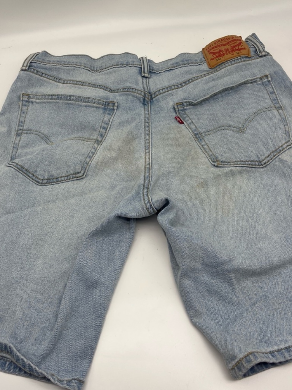 Levi's 541 Men's Light Blue Relaxed Denim Shorts